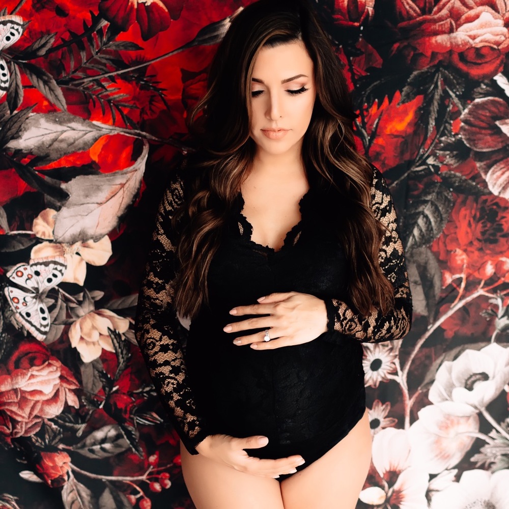 Boohoo black lace maternity bodysuit